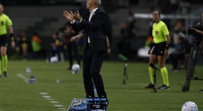 Fechado e unido demais são os adjetivos dados por Crespo para o elenco do São Paulo 1