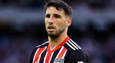 Calleri em ação com a camisa do São Paulo FC. Foto: Rubens Chiri