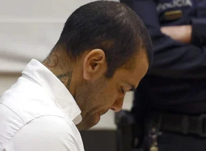 Justiça bloqueia fazenda de Daniel Alves por dívida de R$ 7,7 milhões ligada ao São Paulo