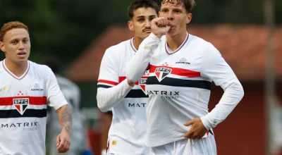 Atacante comprado por R$ 1,2 milhão some em Cotia 1