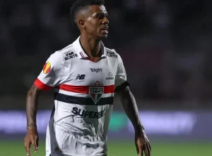 Flamengo sinaliza busca por meia e Marcos Antônio surge como nome que pode preocupar o São Paulo 1